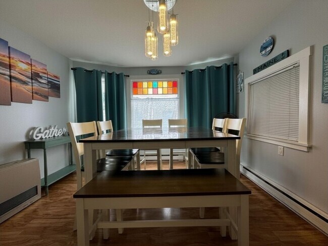 Foto del edificio - 108 W Grand Ave