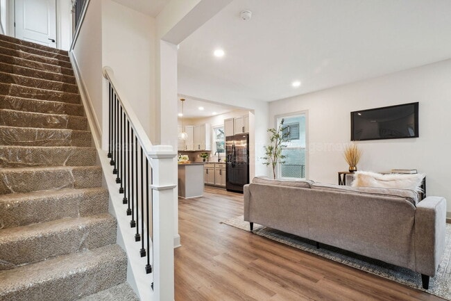 Foto del edificio - 55 Hayden Ave