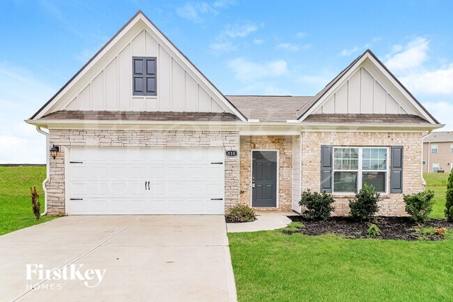 Foto del edificio - 110 Cypress Point