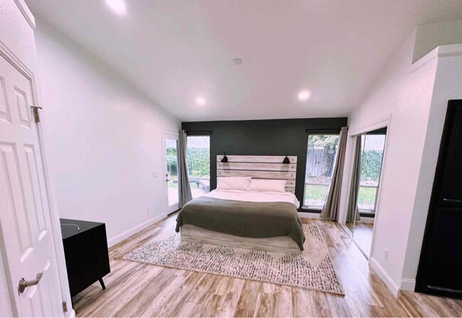Foto del edificio - 9161 Kneeland Ct