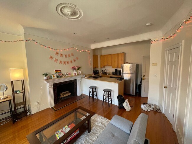 Foto del edificio - 591 Beacon St