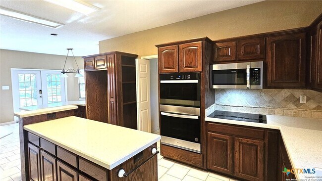 Building Photo - 20813 Woodland Cove