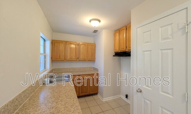 Foto del edificio - 3066 Purdom Dr