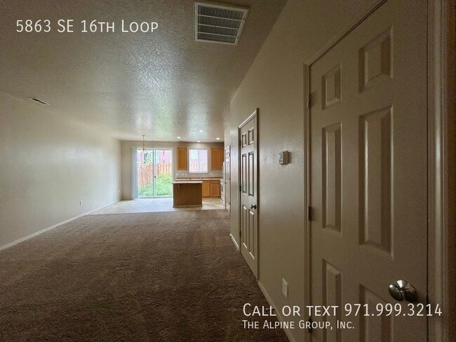 Building Photo - 5863 SE 16th Loop