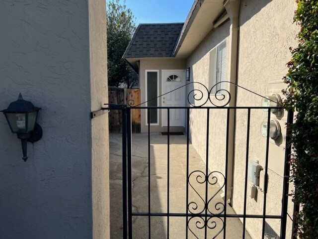 Foto del edificio - 5377 Dent Ave