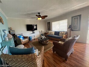 Building Photo - 4603 Bayshore Dr