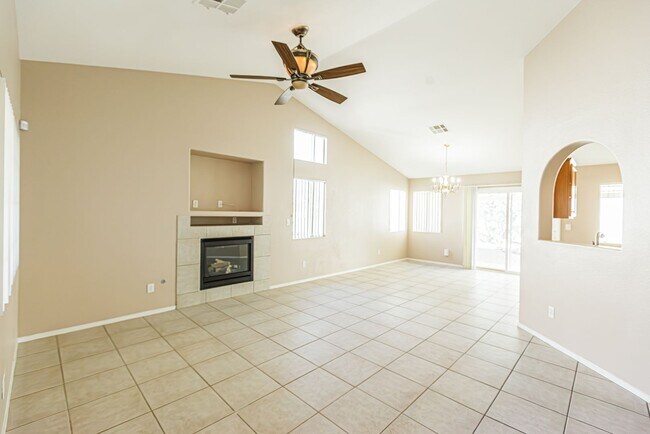 Foto del edificio - 238 Ventana Village Ln