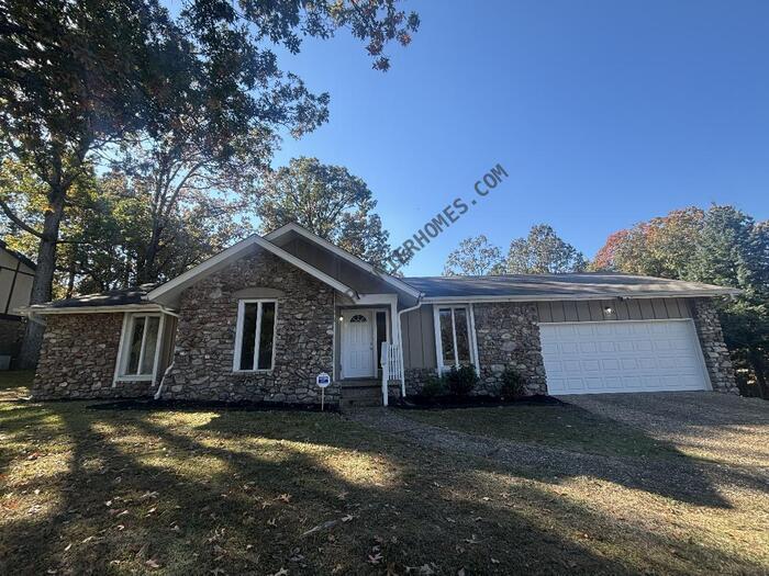 Foto principal - 1216 Green Mountain Dr