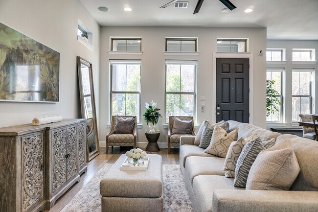Building Photo - 5161 Artemesia Ln