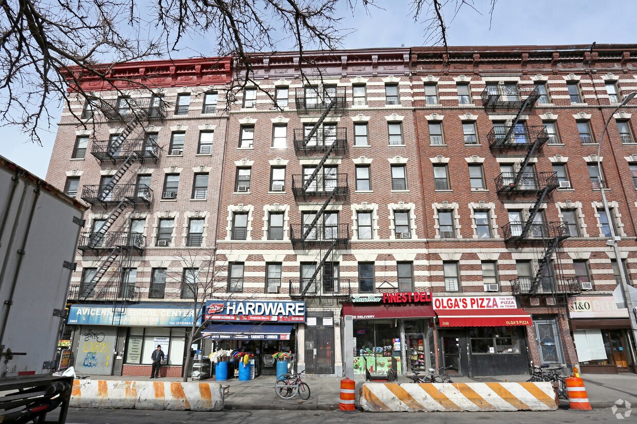 Building Photo - 3405 Broadway