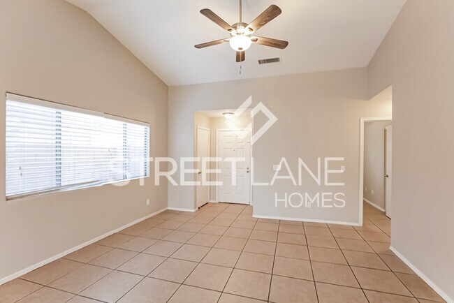 Foto del edificio - Charming 3 Bedroom in Avondale!