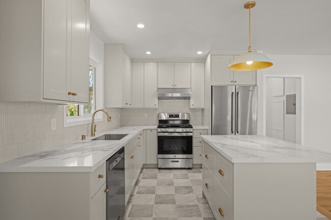 Foto del edificio - 5935 W 79th St