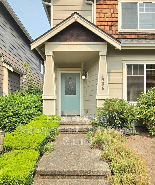 Building Photo - 906 116th Pl SE