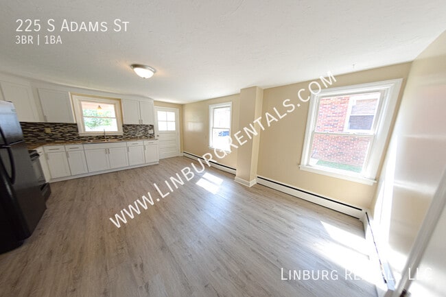 Building Photo - 225 S Adams St