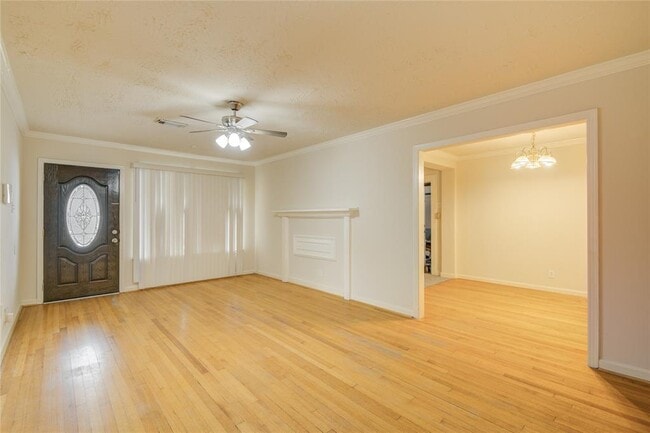 Foto del edificio - 5902 Hornwood Dr