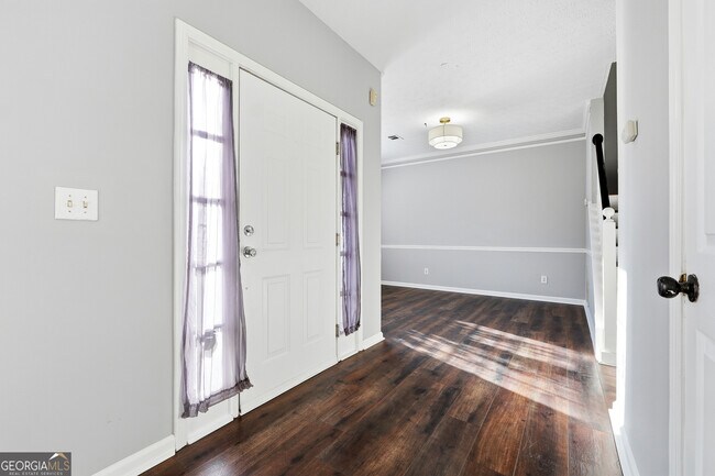 Foto del edificio - 760 Jackson Bank Pl NW