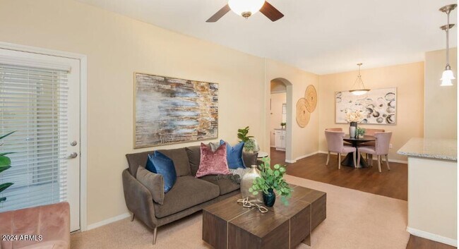 Foto del edificio - 7850 W McDowell Rd
