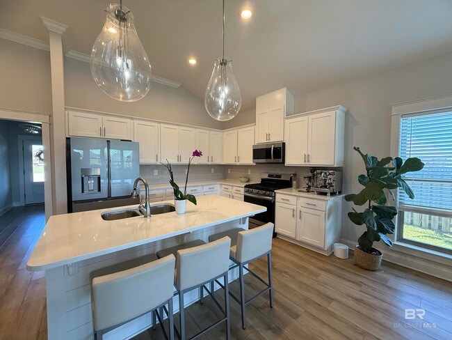 Building Photo - 24590 Loring Cir