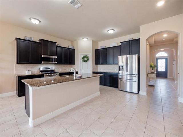 Building Photo - 16300 Harwood Dr