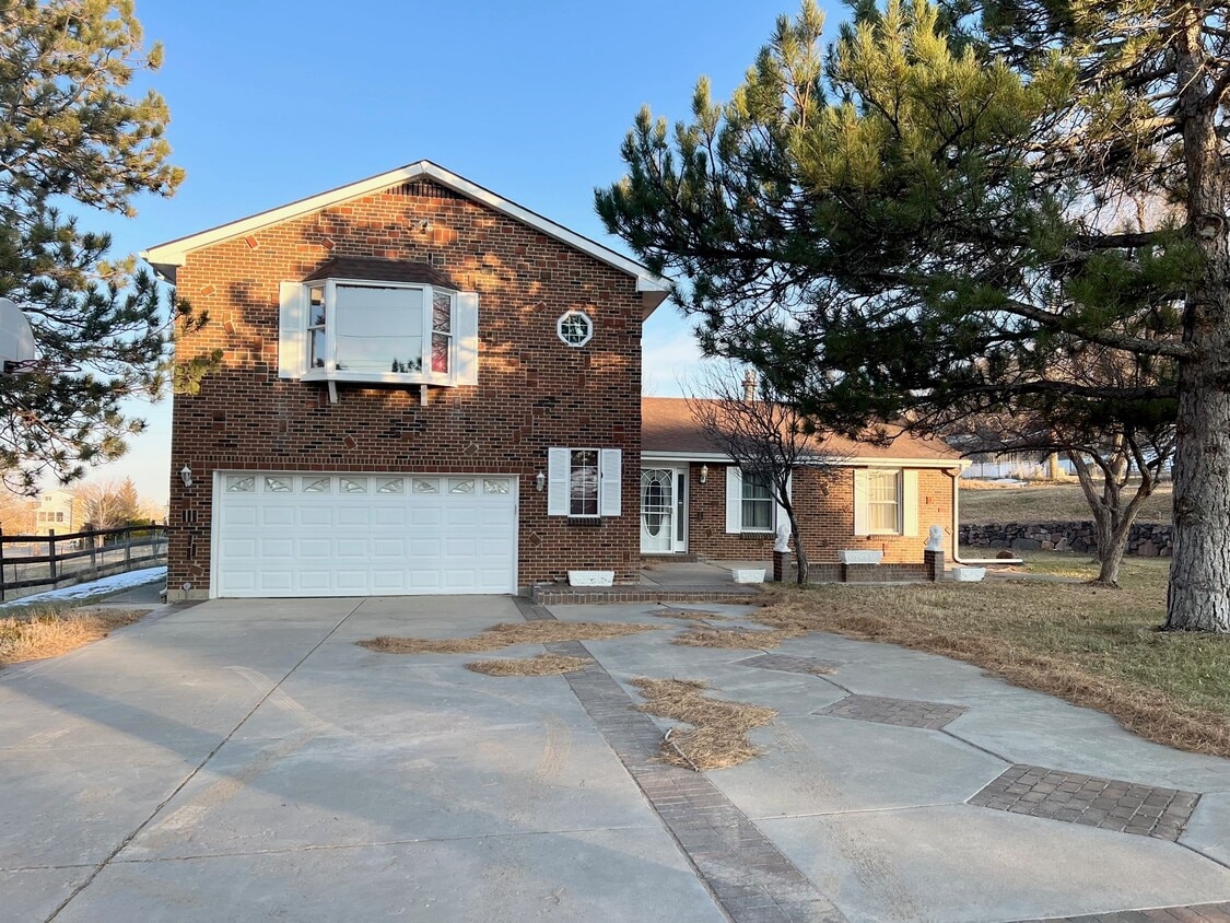 8580 Alkire St, Arvada, CO 80005 House Rental in Arvada, CO