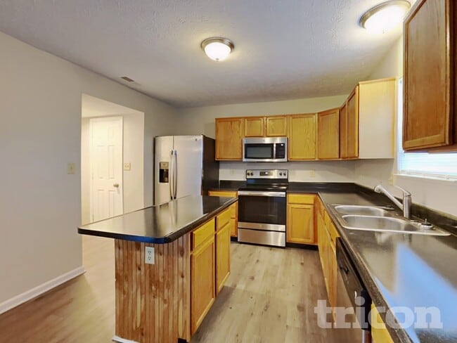 Foto del edificio - 7748 Mikayla Ct