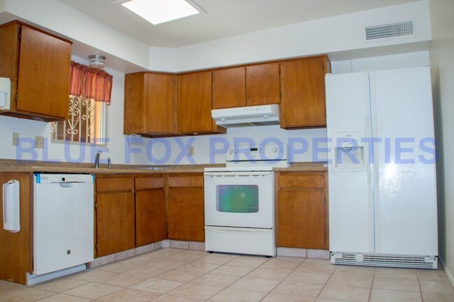 Foto del edificio - 7170 E 38th St