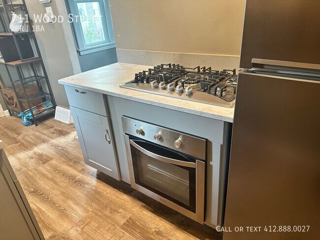 Photo - 711 Wood St House