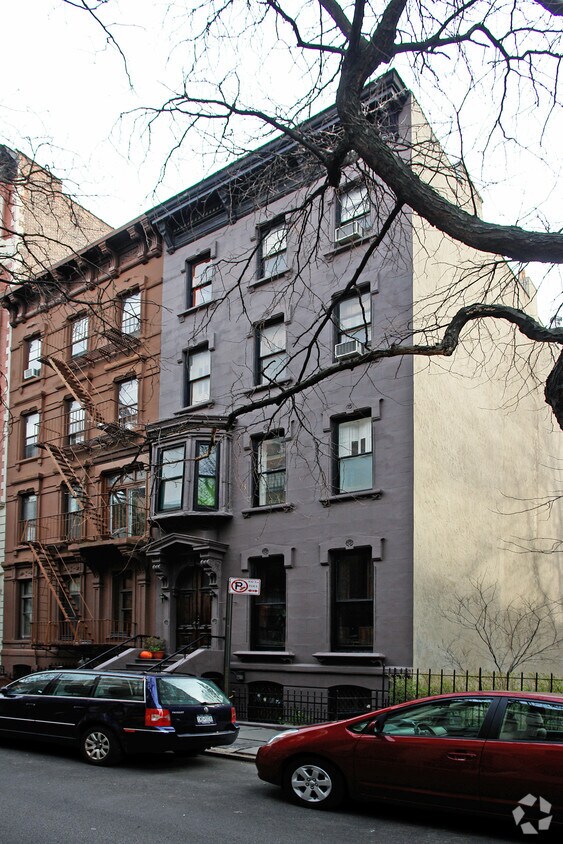Primary Photo - 187 Columbia Pl