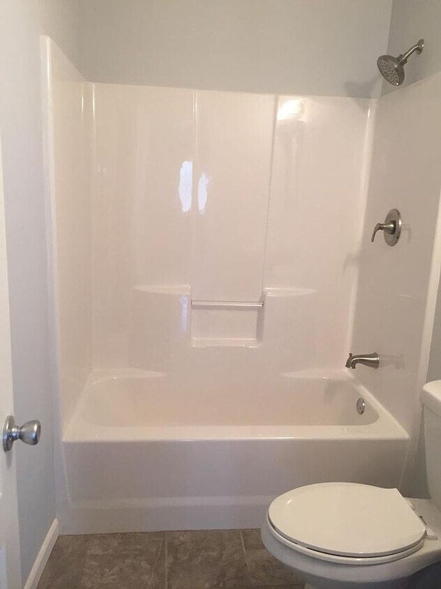 Foto principal - 813 Brook St