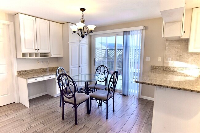 Building Photo - 172 Edgehill Rd