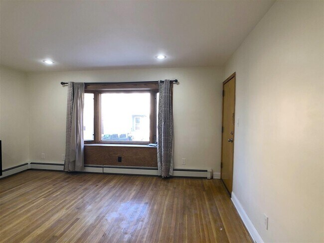 Building Photo - 89 Stuyvesant Ave