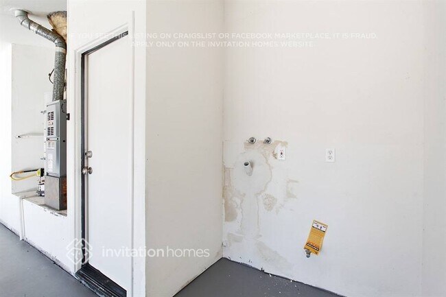 Building Photo - 351 Blue Ridge Ln