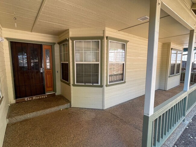 Building Photo - Magalia Home for rent 3 bed 2 bath. newly ...