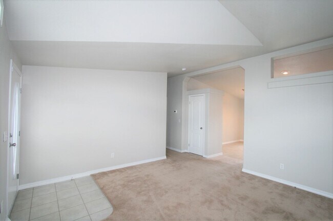 Foto del edificio - Great 3 Bedroom Ranch Style Home in low maintenance community!