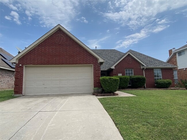 Photo - 2324 Treyburn Ct House