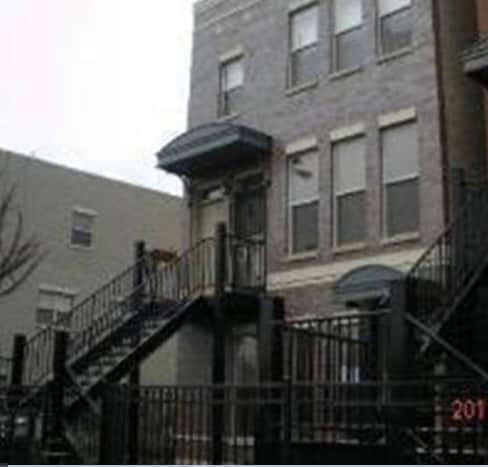 Foto principal - 2122 W Madison St
