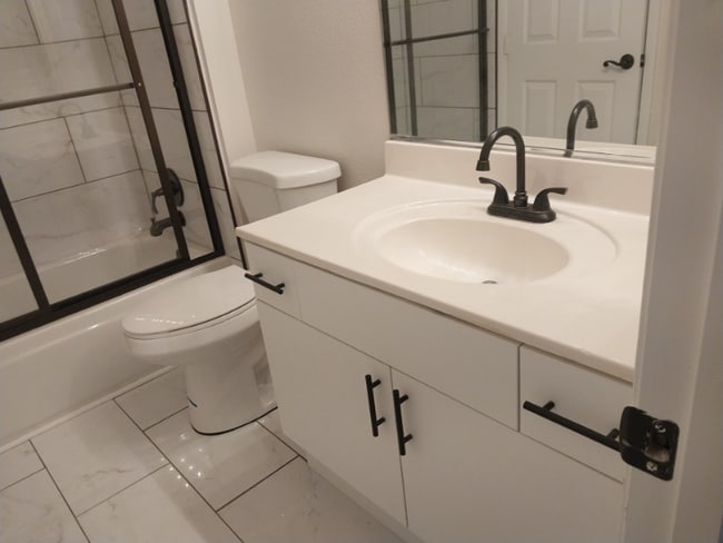 Foto del edificio - 10552 Pine Pointe Ave