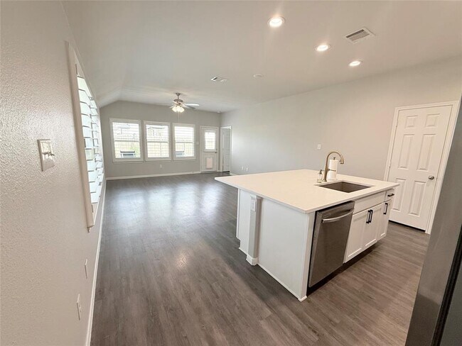 Building Photo - 27233 Crevalle Jack Ln