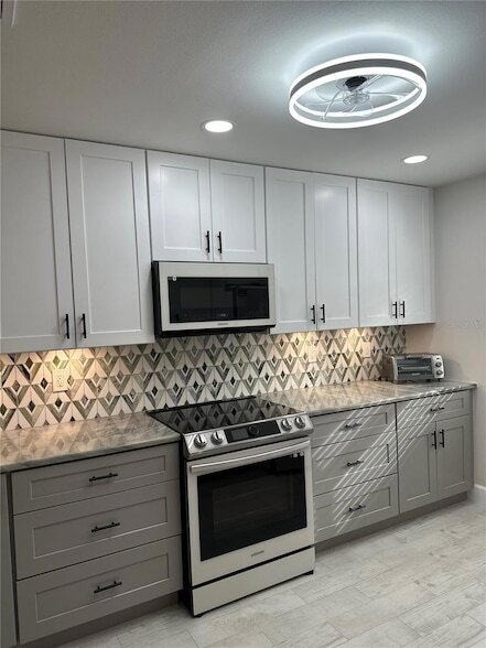 Foto del edificio - 19029 US Hwy 19 N