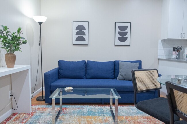 Foto del edificio - 230 W 113th St