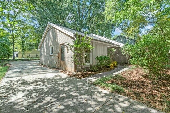 Foto del edificio - (Coming Soon) Beautiful Ranch Home in South Charlotte