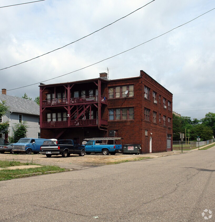 Building Photo - 1104 14th St NW