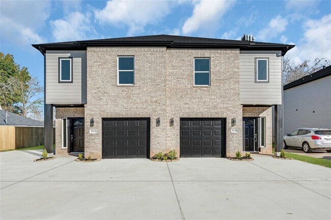 Building Photo - 5019 Mallow St