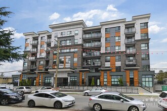 Building Photo - 20695 Eastleigh Crescent