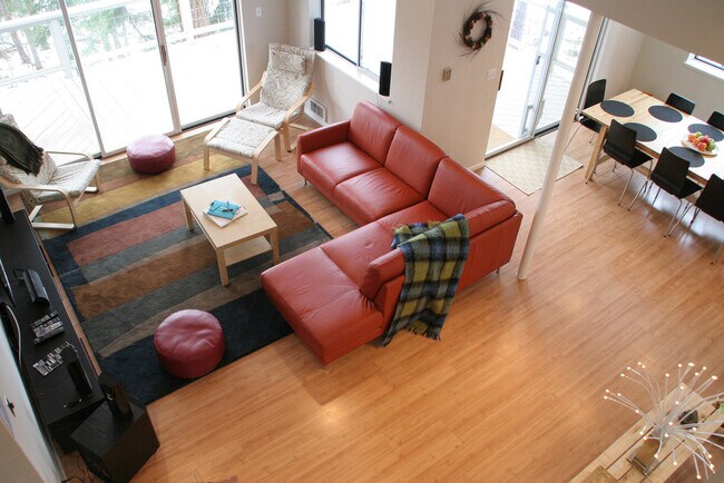 Foto del edificio - 3500 Fir Mountain Rd