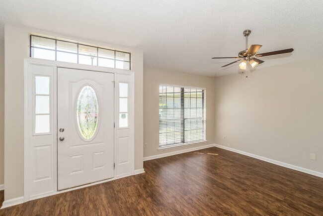 Building Photo - 1865 Heartpine Dr