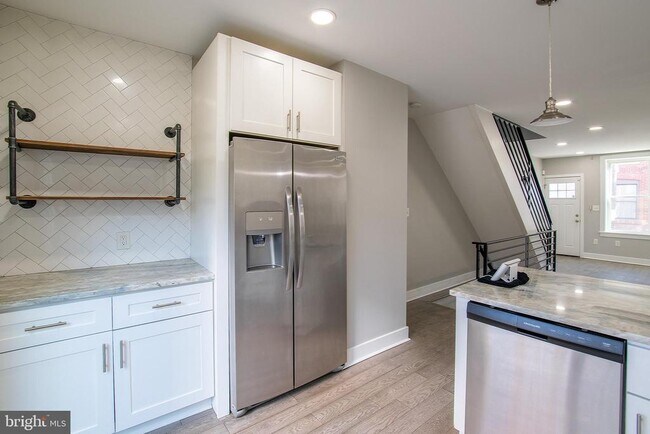 Foto del edificio - 3215 Latona St