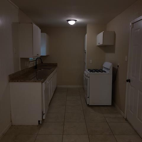 Foto del edificio - 1204 Janann Ave