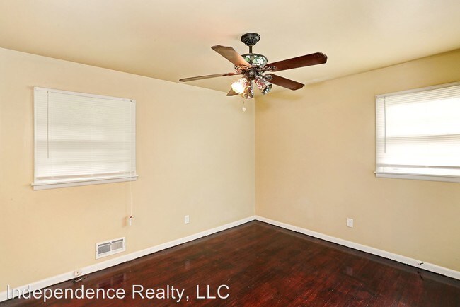 Foto del edificio - 2604 Rockwell Rd NW