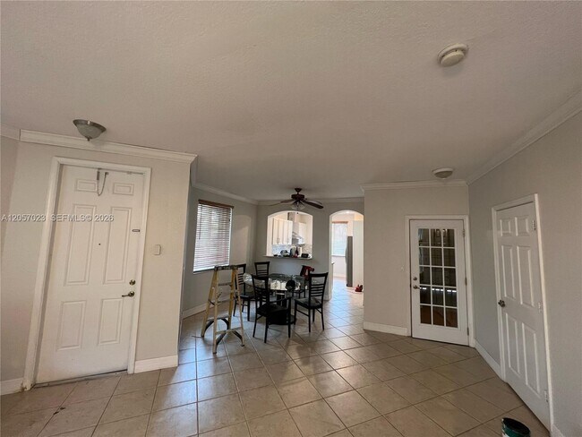 Foto del edificio - 2847 S Evergreen Cir